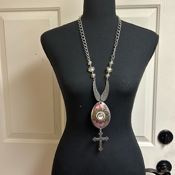 Necklace Handmade Silver Joy accent piece with wings and a silver cross - Picture 1 of 8